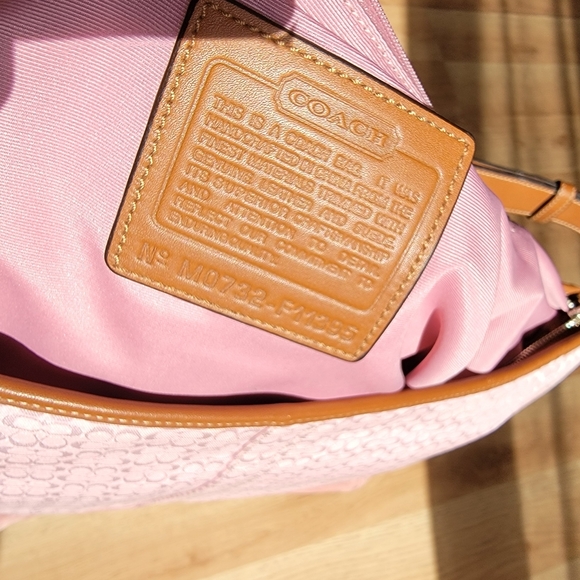 Coach Pink large handbag - Picture 8 of 13